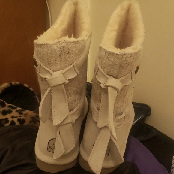 Boots - Picture 2 of 15